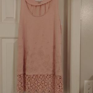 Boutique style sleeveless shirt